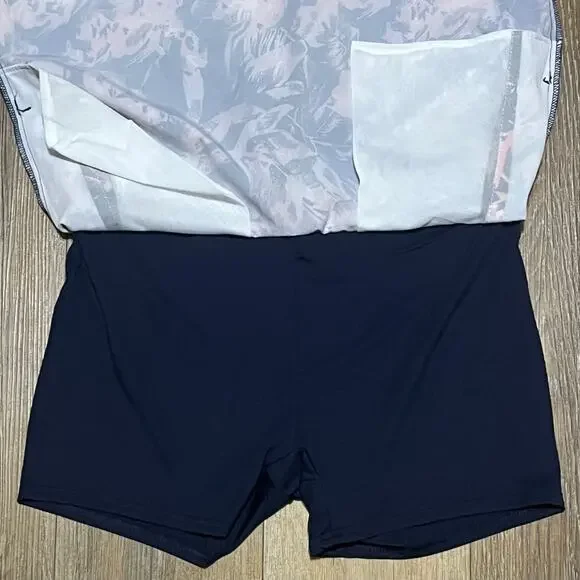 Speedo Women's Woven Swim Skort Skirt Size M Pink Navy Floral Pockets Beach EUC! - Picture 4 of 6